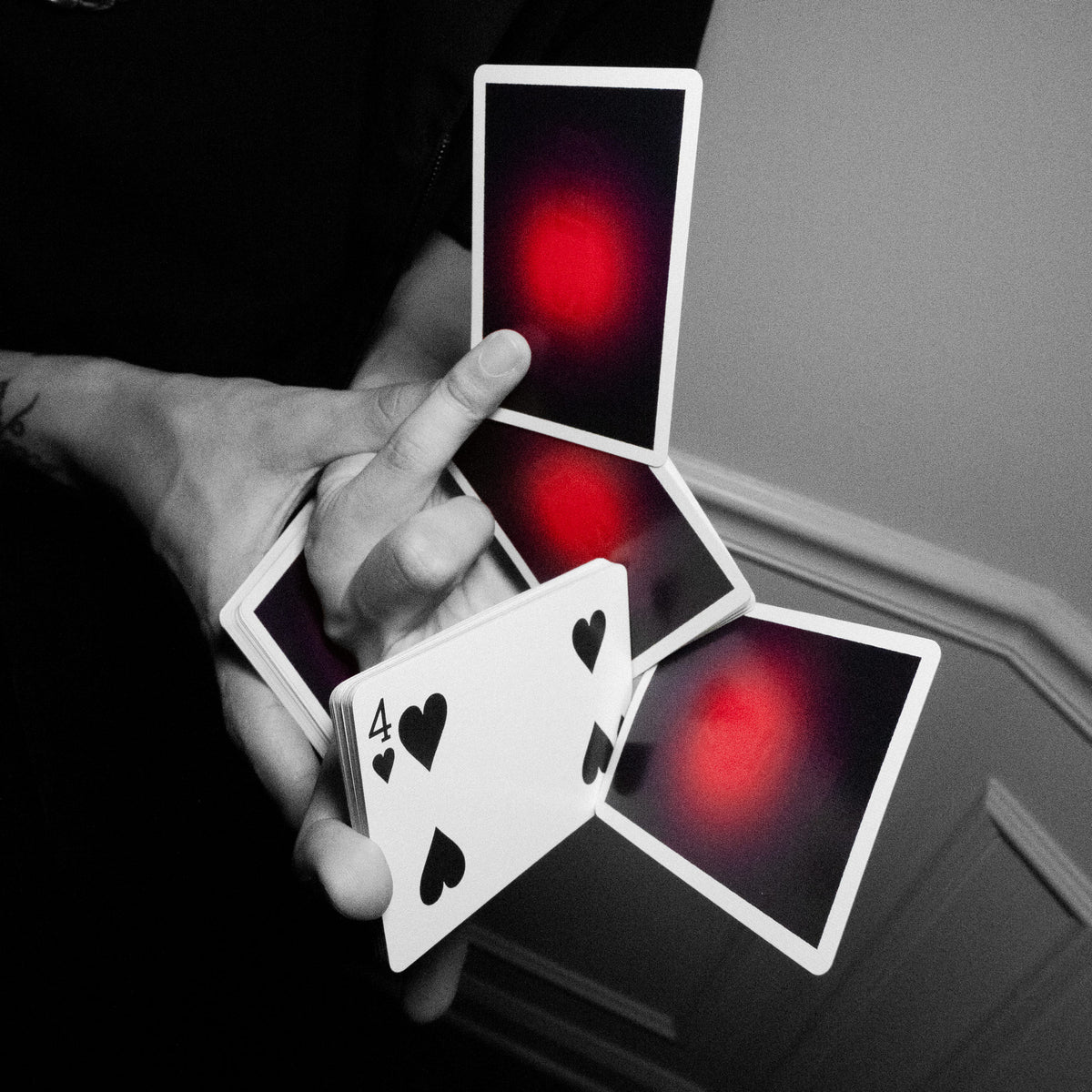 SIGNATURE PLAYING CARDS - LEO